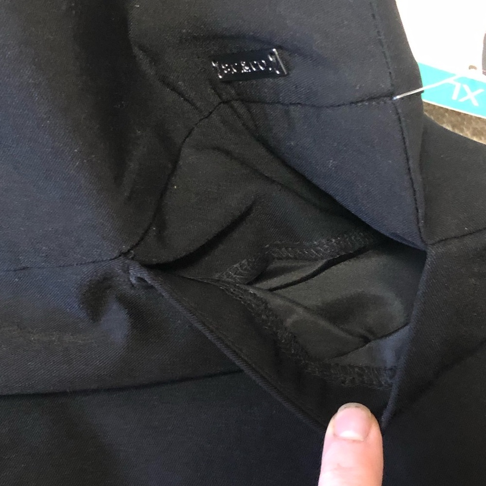 S.C. & Co. Classic Black Skort - Picture 10 of 12